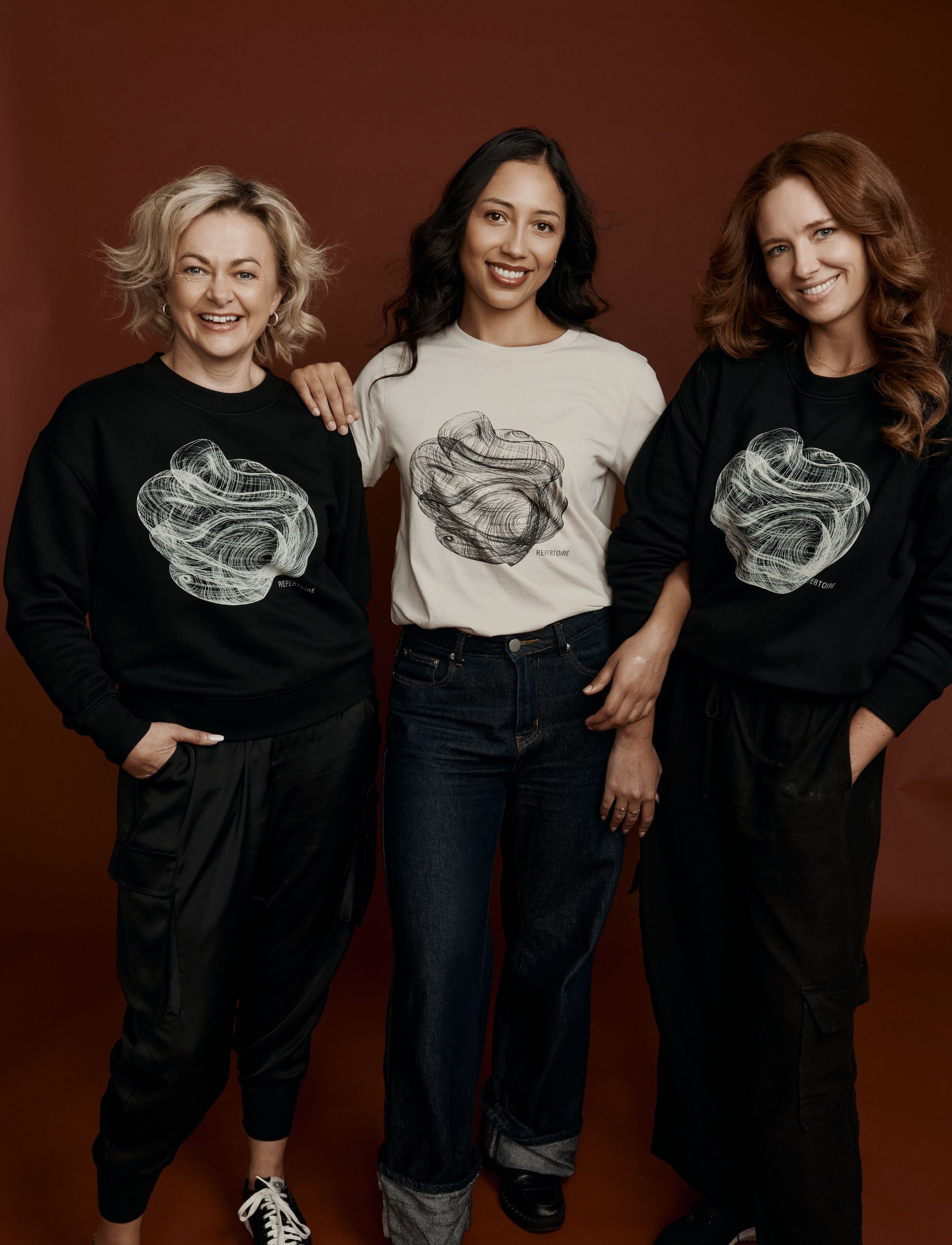 Repertoire Women’s Relax Crew